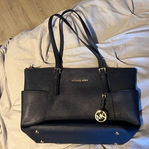 Women's Jet Set Top Zip Navy Leather Tote